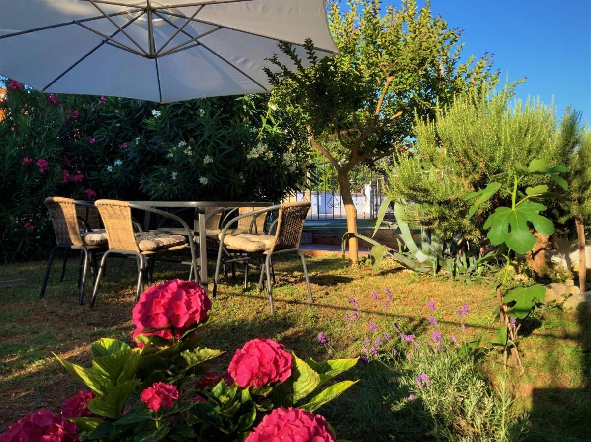 Apartment Agava Istria - Family Vacation Rental With Free Parking, Garden, Wifi Ližnjan Exterior foto