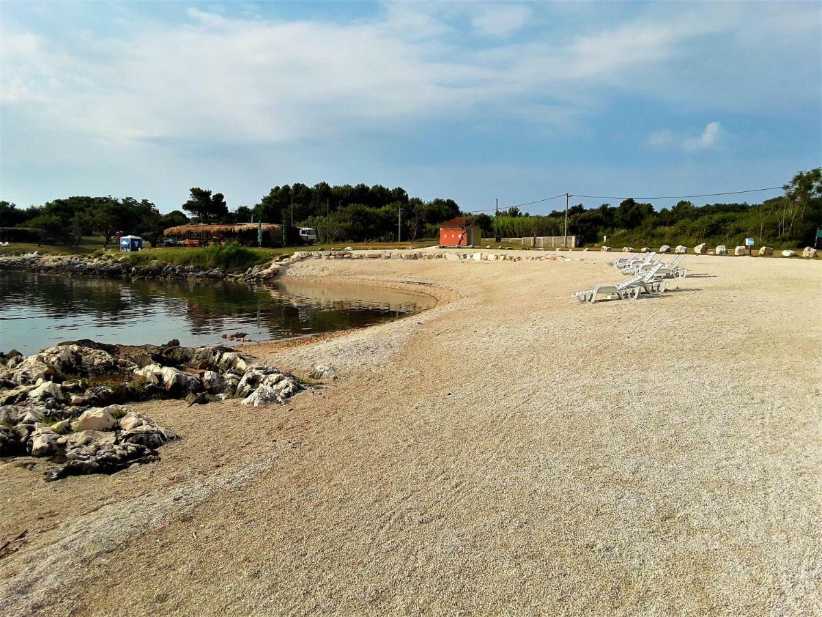 Apartment Agava Istria - Family Vacation Rental With Free Parking, Garden, Wifi Ližnjan Exterior foto